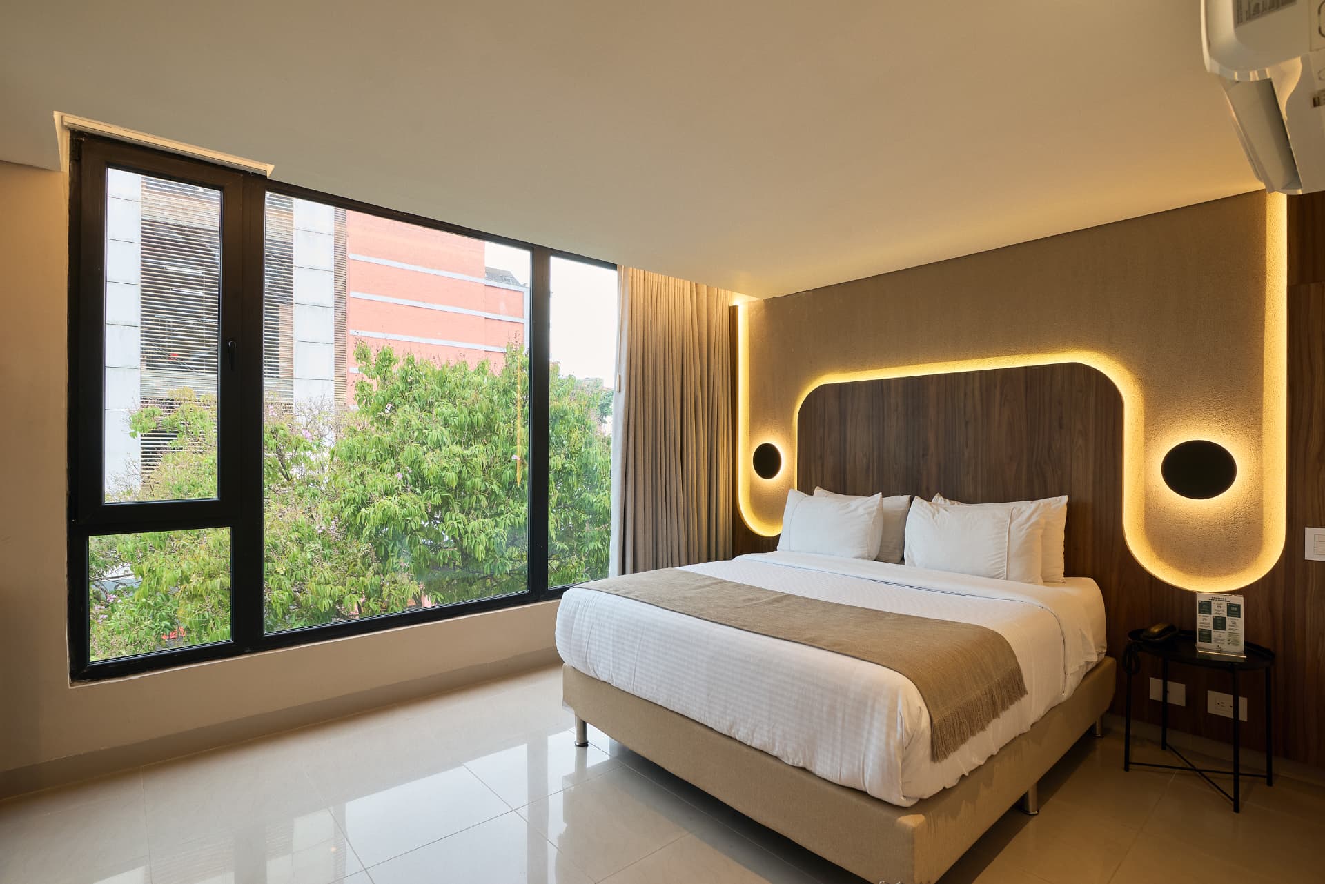 Habitación Doble del Hotel Lincoln con cama queen
